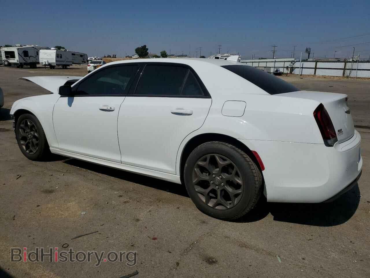 2017 CHRYSLER 300 - VIN: 2C3CCAGG2HH507071 - Photo 2