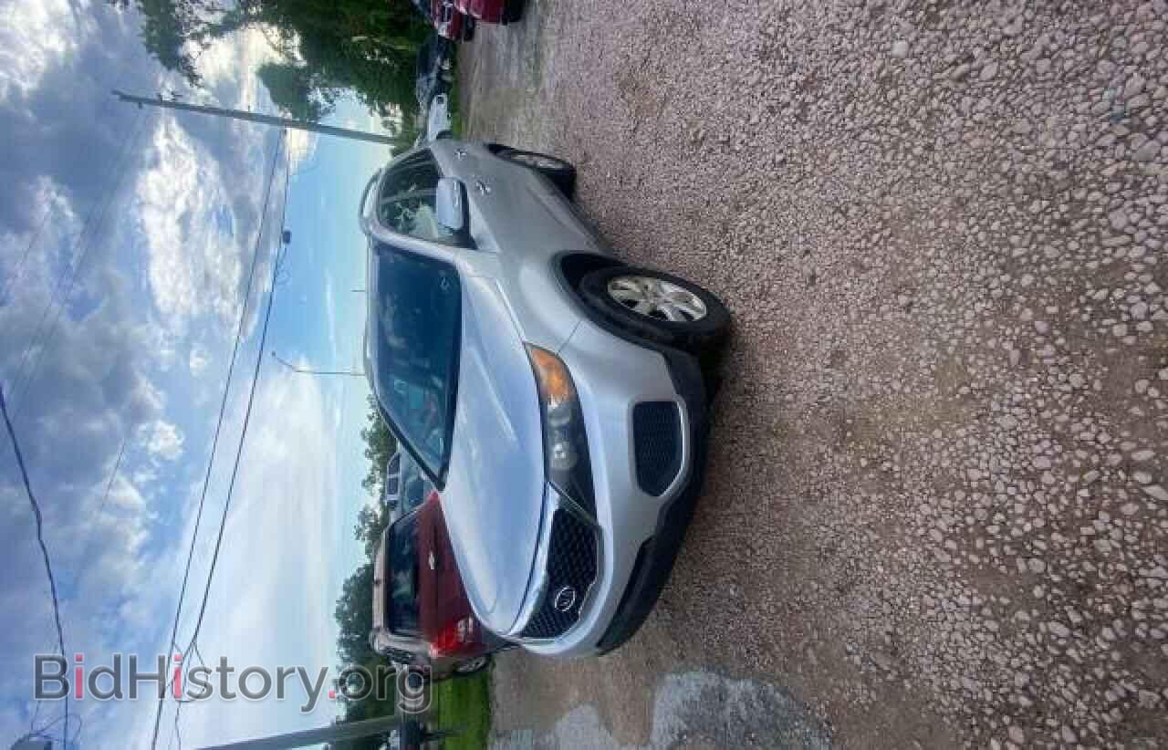 2013 KIA SORENTO - VIN: 5XYKUDA2XDG316722 - Фото 2