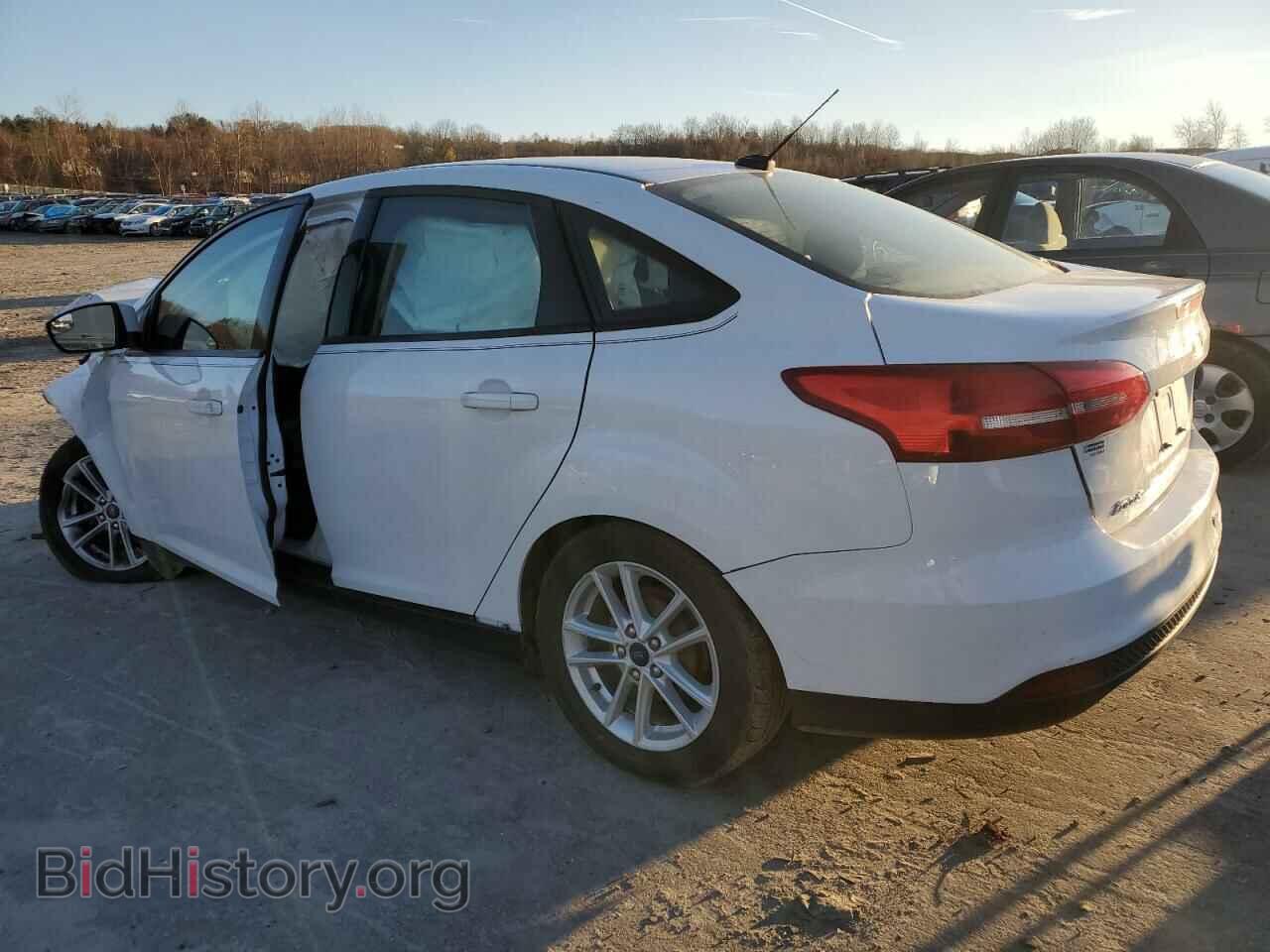 2017 FORD FOCUS - VIN: 1FADP3F2XHL275494 - Фото 2