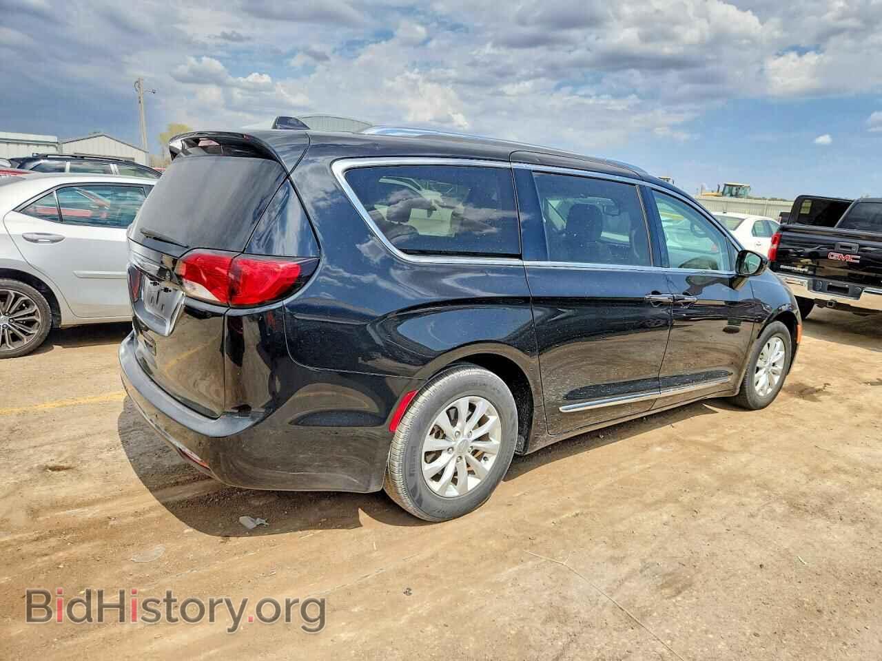 2018 CHRYSLER PACIFICA - VIN: 2C4RC1BG8JR142005 - Photo 3