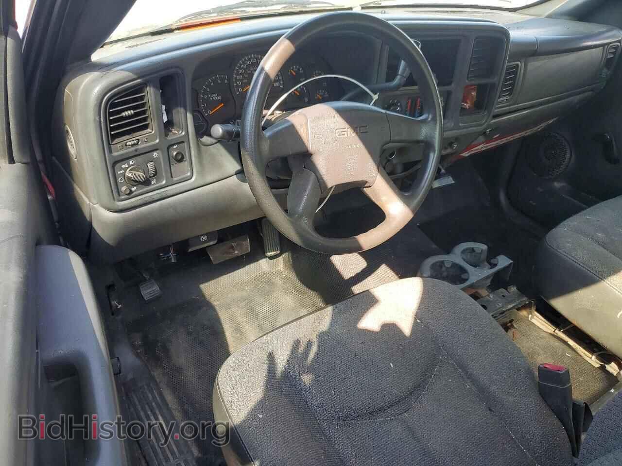 2005 GMC SIERRA - VIN: 1GTEC14X75Z353879 - Фото 8