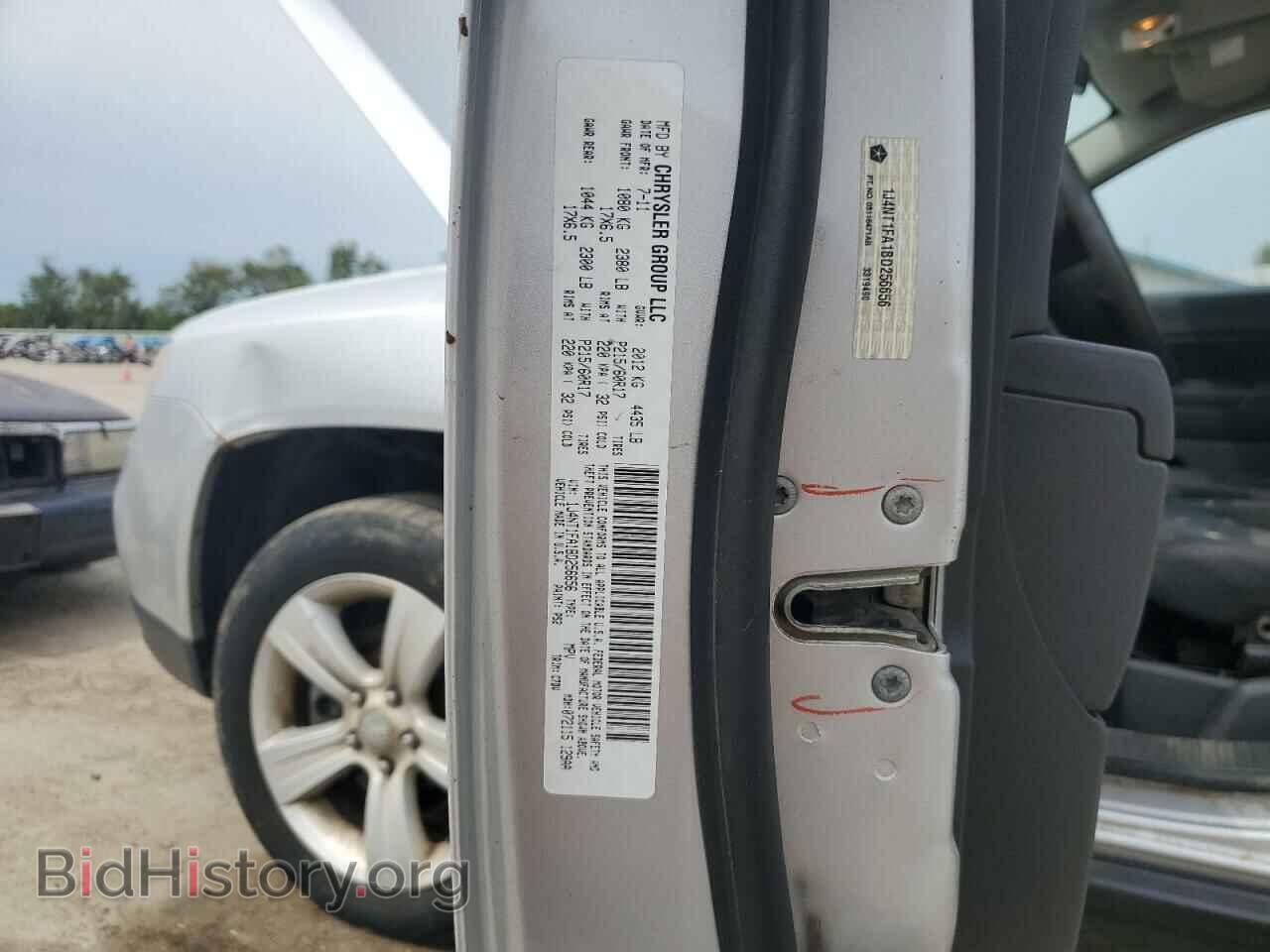 2011 JEEP COMPASS - VIN: 1J4NT1FA1BD256656 - Фото 12
