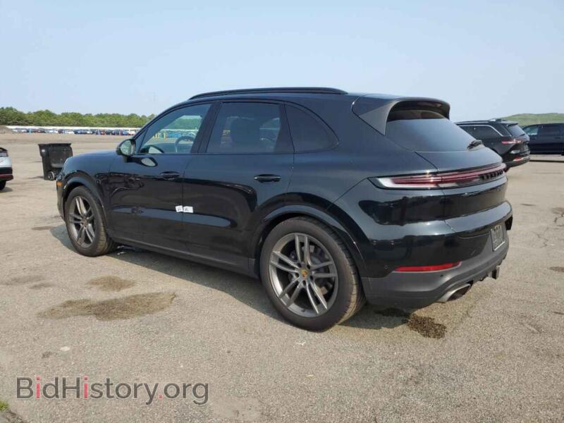 2024 Porsche CAYENNE (VIN WP1AA2AY0RDA00148) — фото 2 из 13