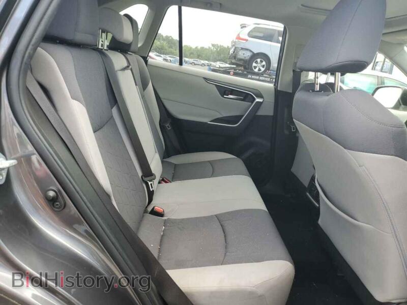 2019 Toyota RAV4 (VIN JTMP1RFV5KD044767) — photo 10 of 12