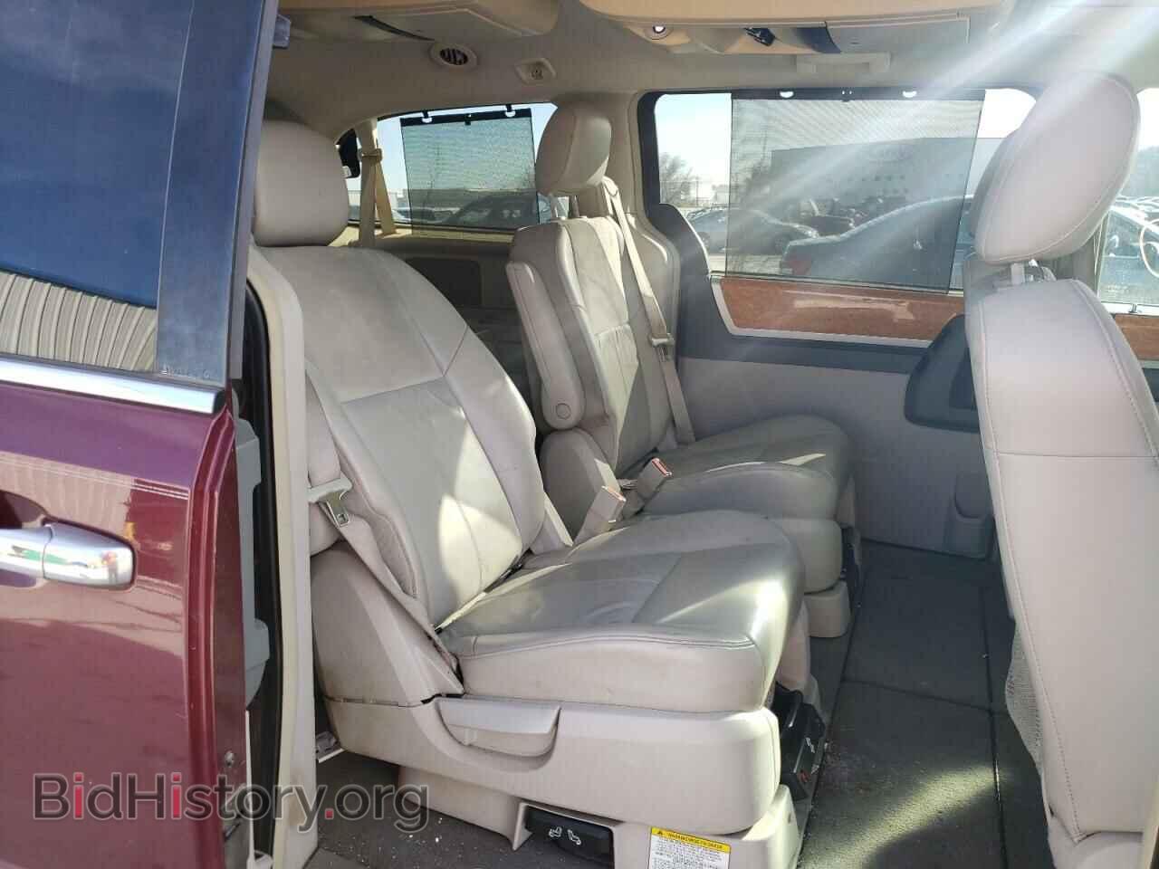 2008 CHRYSLER MINIVAN - VIN: 2A8HR64X58R688767 - Фото 6