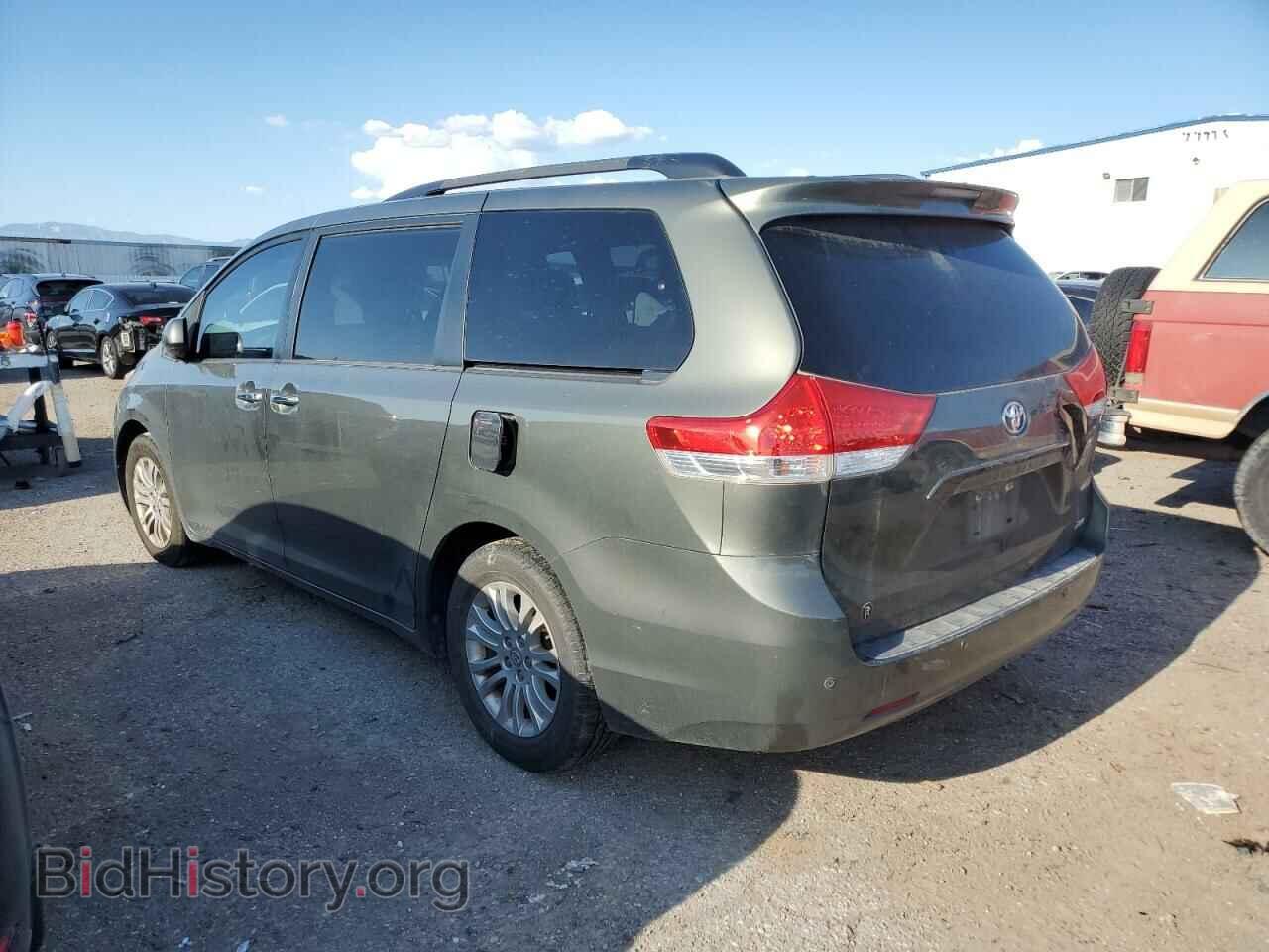 2012 TOYOTA All Models - VIN: 5TDYK3DC3CS264723 - Фото 2