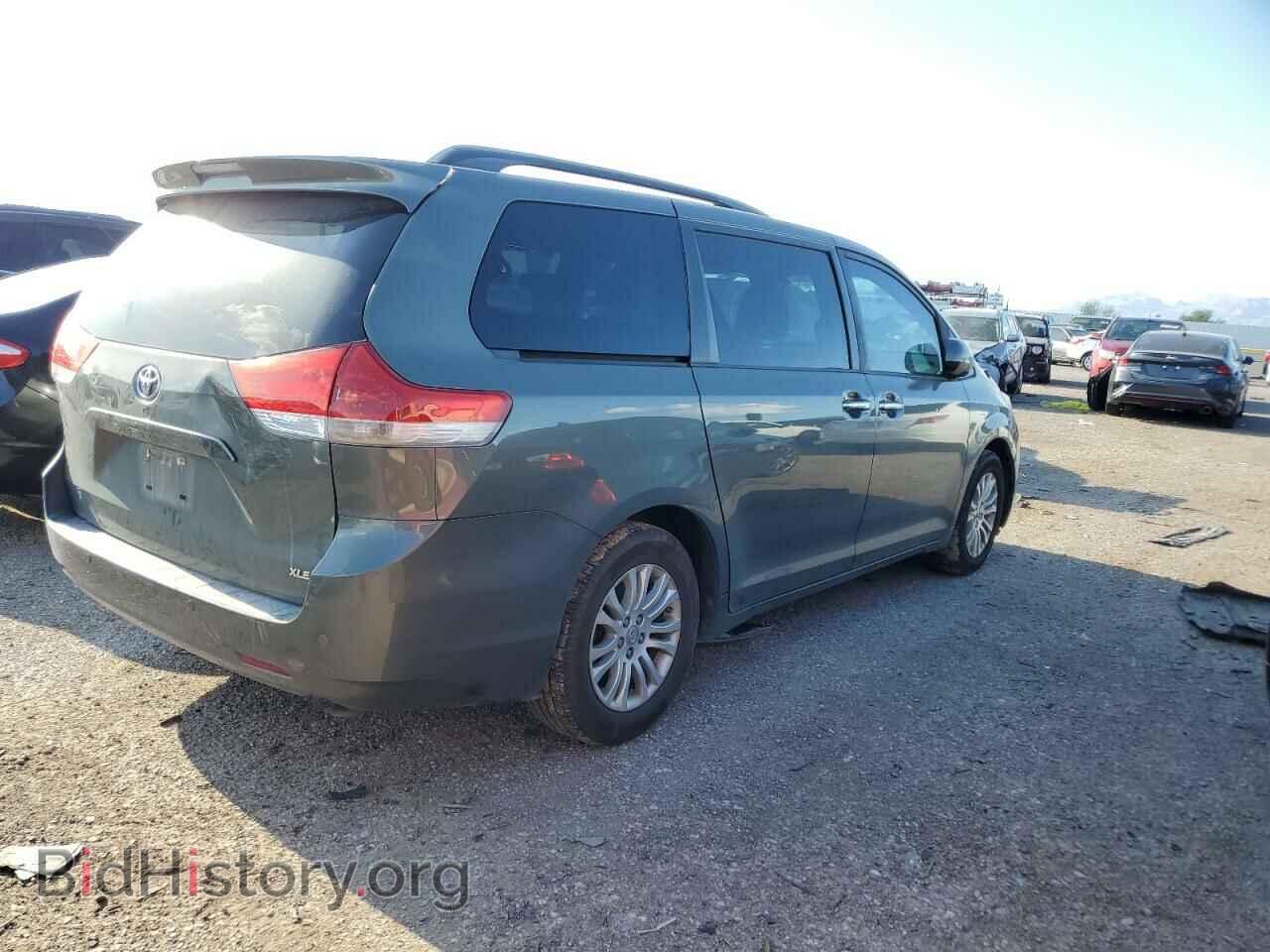 2012 TOYOTA All Models - VIN: 5TDYK3DC3CS264723 - Фото 3