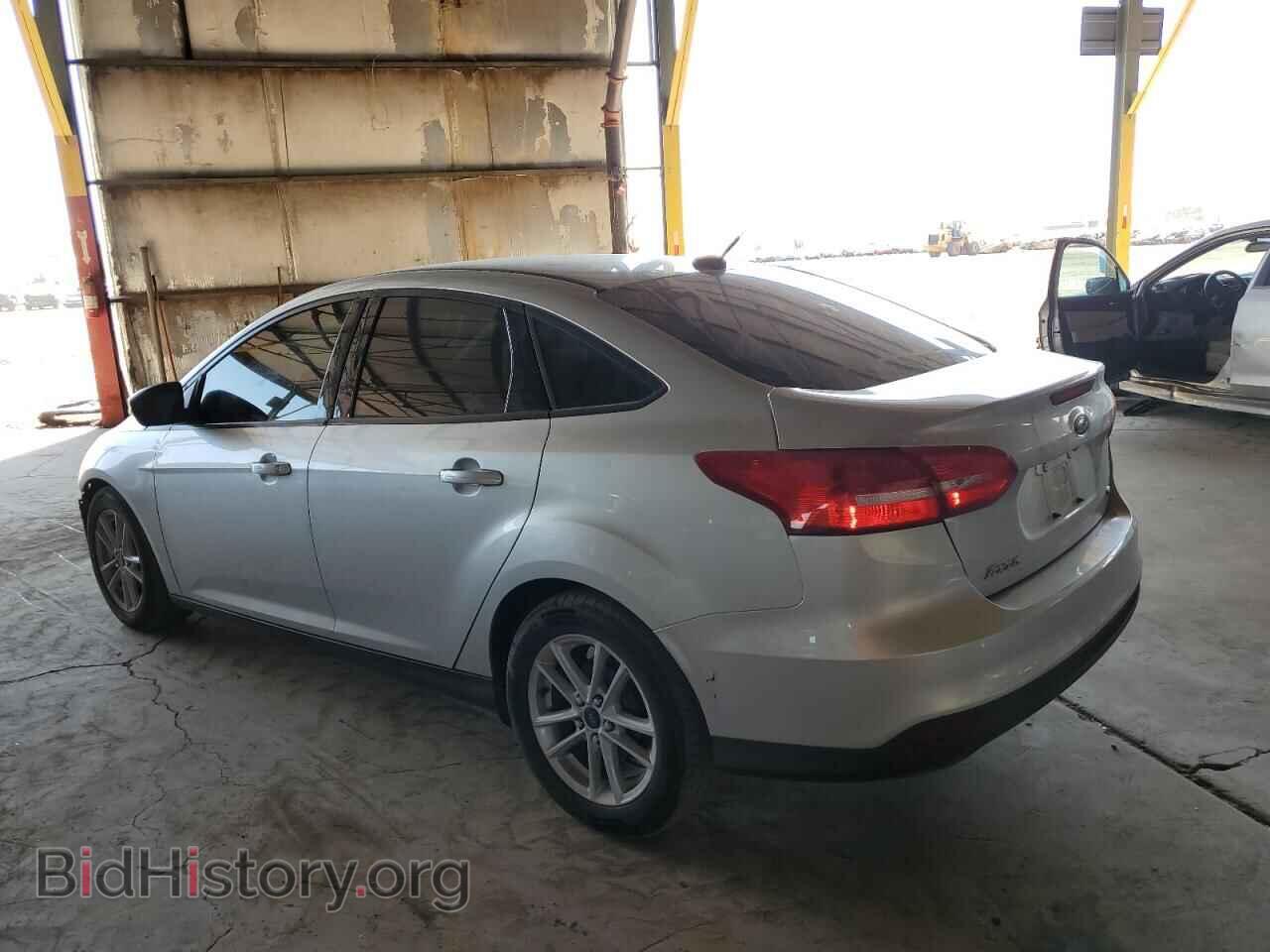 2017 FORD FOCUS - VIN: 1FADP3F2XHL226196 - Фото 2
