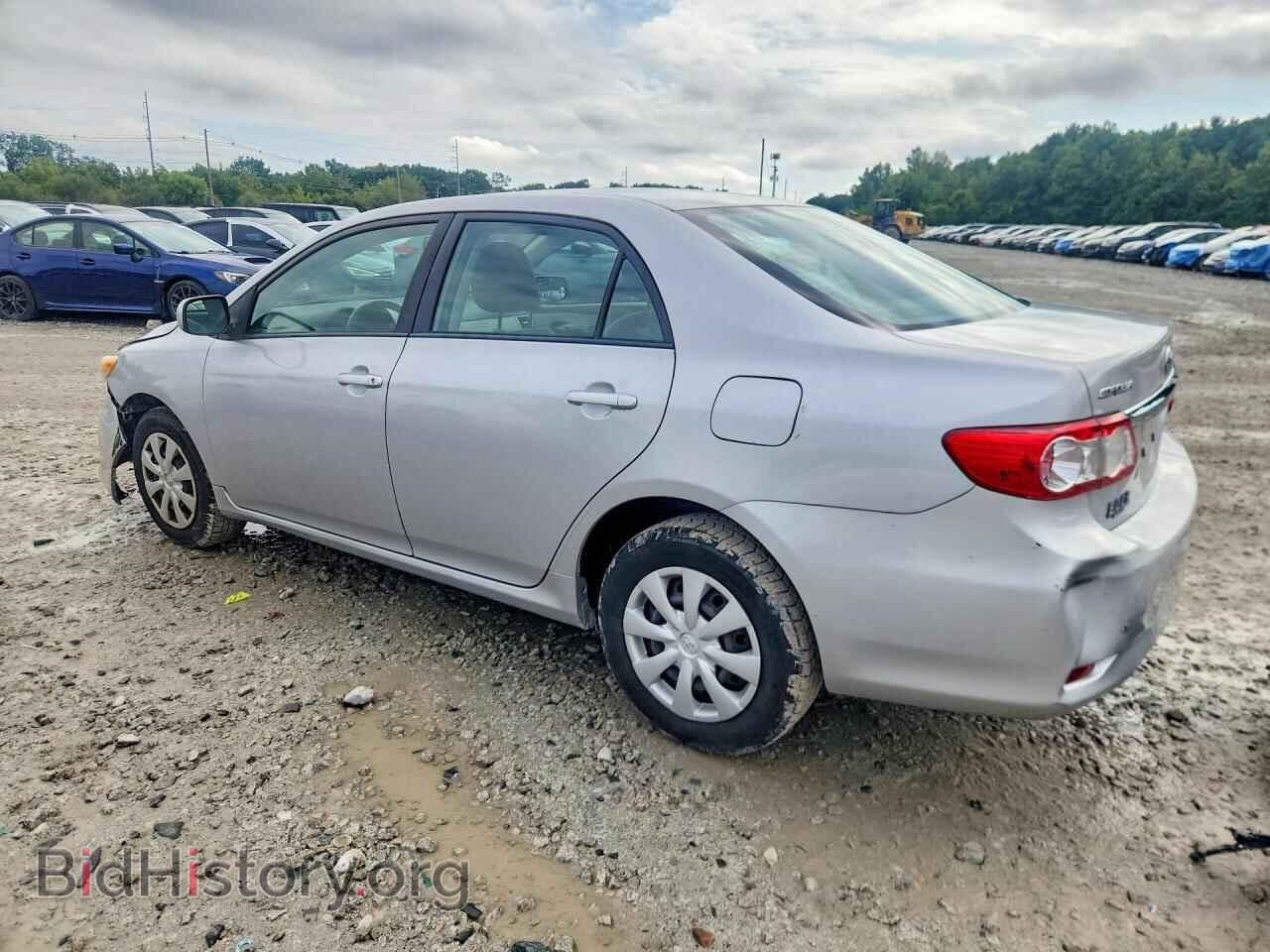 2011 TOYOTA COROLLA - VIN: 2T1BU4EE9BC586229 - Photo 2