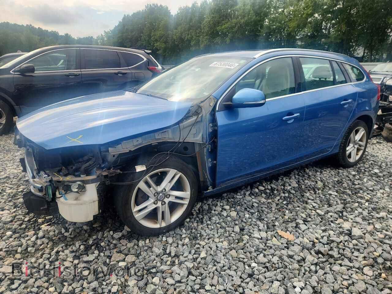 Фотография YV140MEM2F1229541 - VOLVO V60 2015