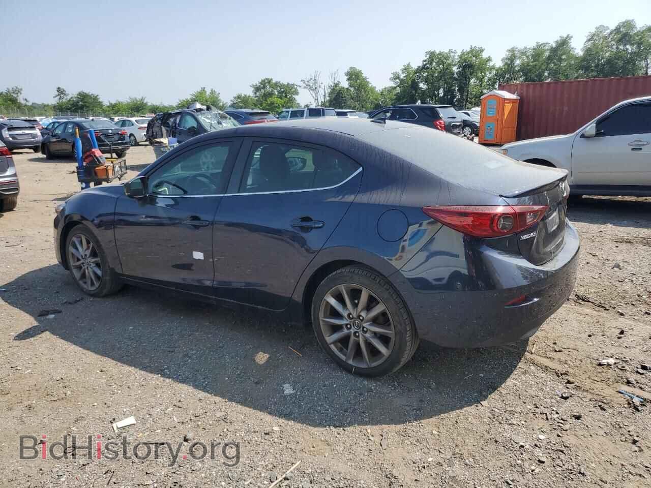 2018 MAZDA 3 - VIN: 3MZBN1V38JM260063 - Фото 2