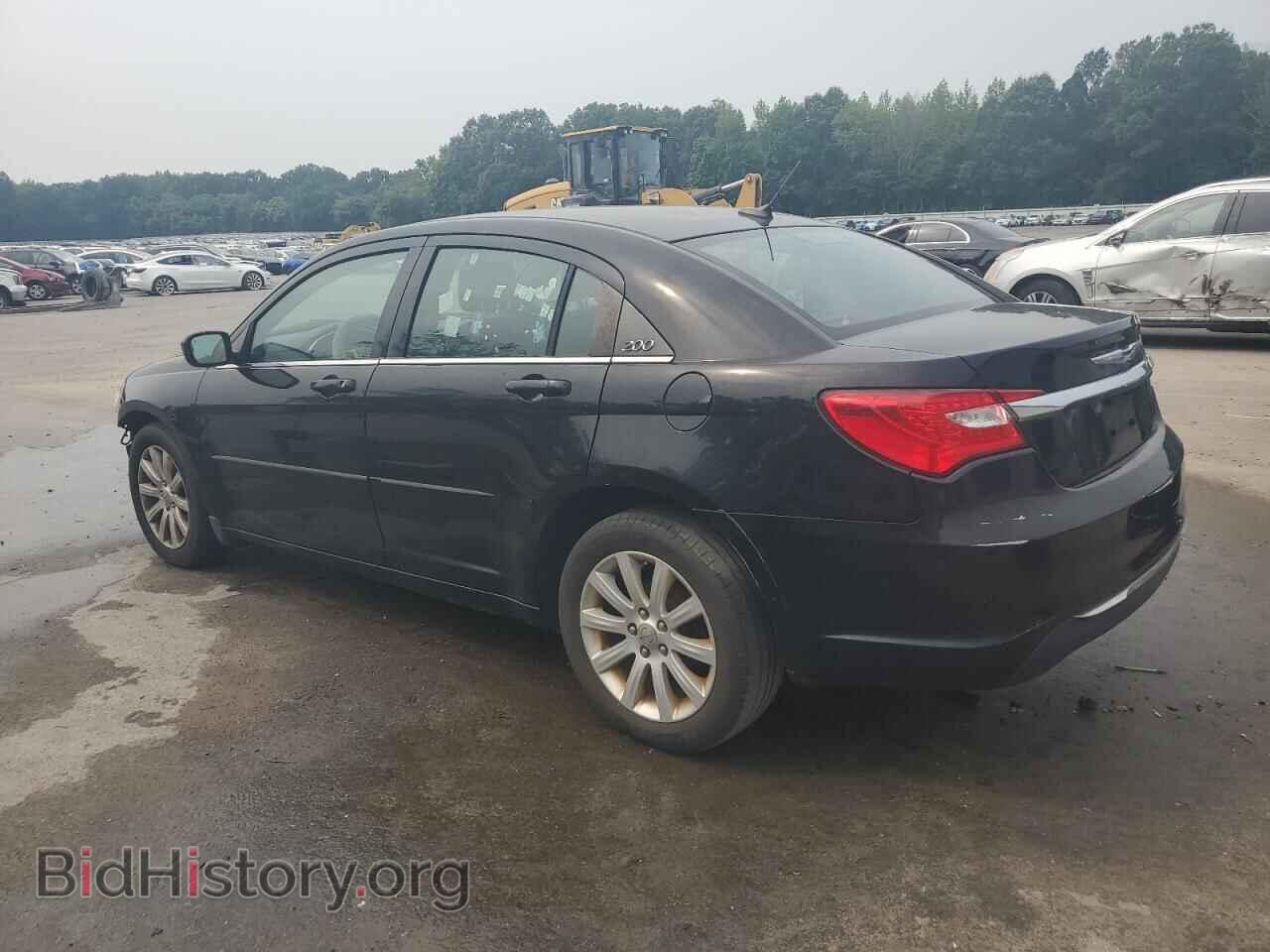 2013 CHRYSLER 200 - VIN: 1C3CCBBB5DN721832 - Фото 2