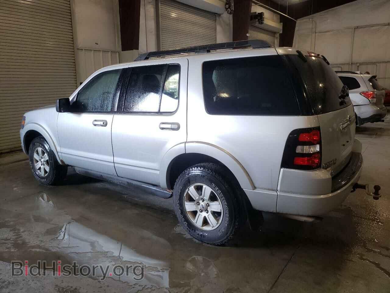 2010 FORD EXPLORER - VIN: 1FMEU7DE3AUA62667 - Фото 2
