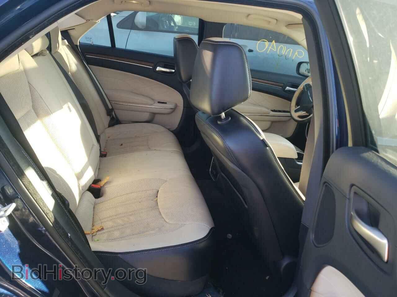 2016 CHRYSLER 300 - VIN: 2C3CCAPT6GH144916 - Фото 6