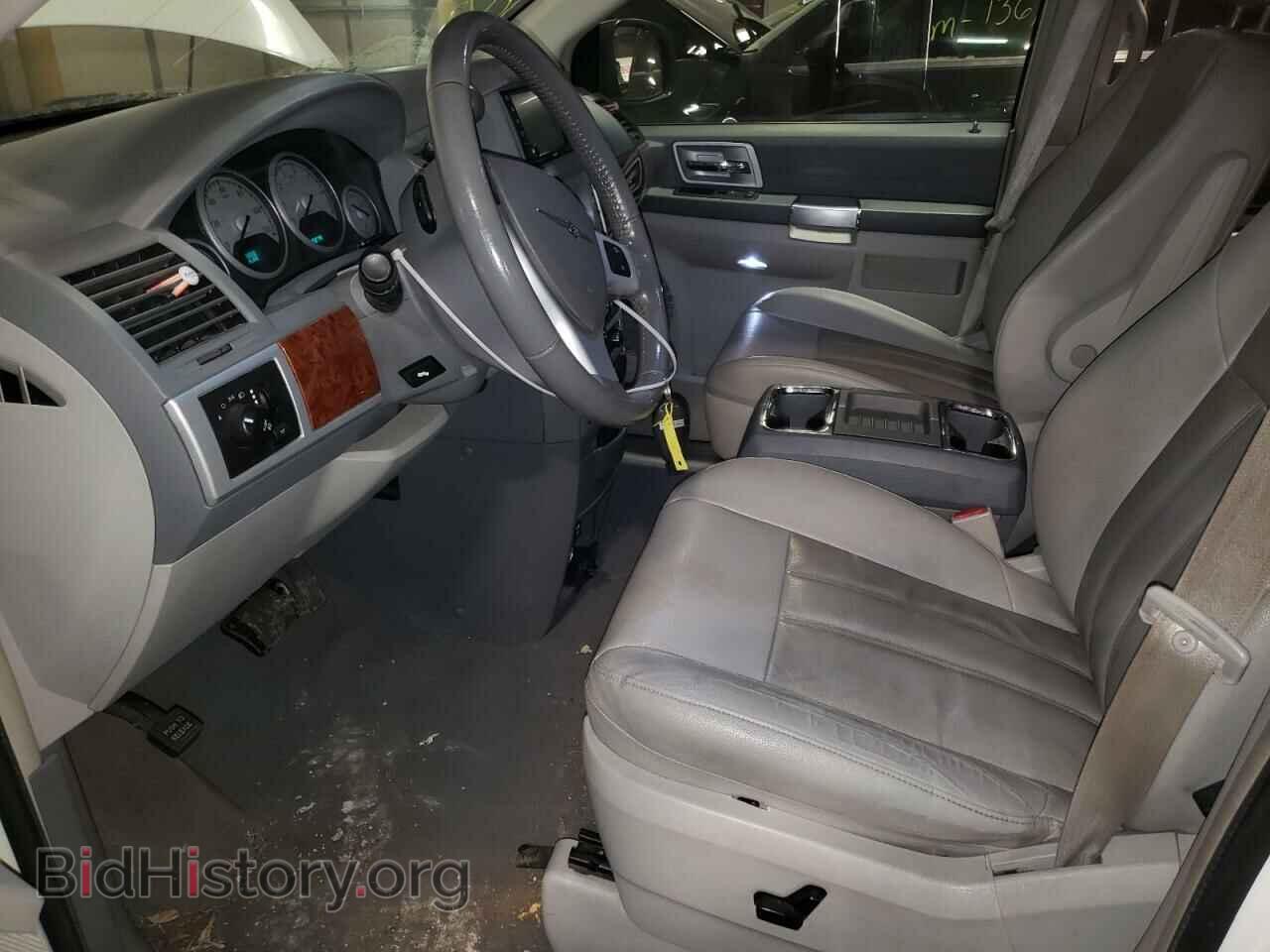 2008 CHRYSLER MINIVAN - VIN: 2A8HR54P18R709852 - Фото 7