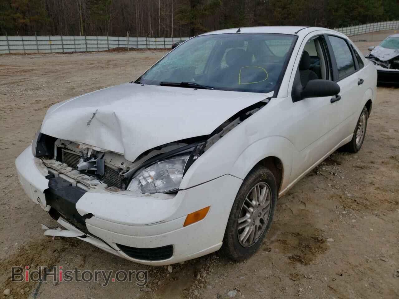 2007 FORD FOCUS - VIN: 1FAFP34N17W101929 - Фото 2