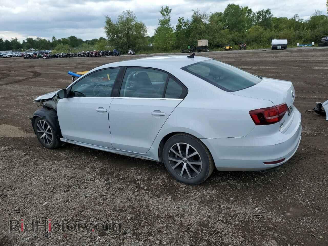 2017 VOLKSWAGEN JETTA - VIN: 3VWDB7AJ0HM393368 - Фото 2