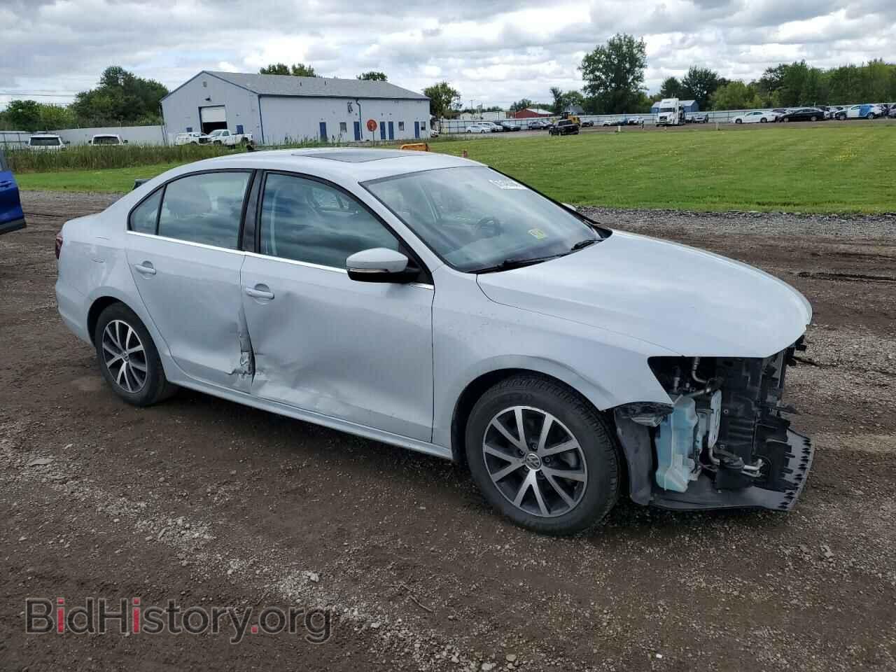 2017 VOLKSWAGEN JETTA - VIN: 3VWDB7AJ0HM393368 - Фото 4