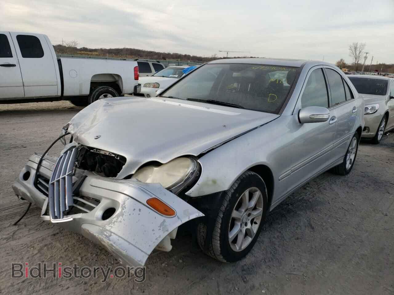 2007 MERCEDES-BENZ C-CLASS - VIN: WDBRF92H97F925332 - Фото 2