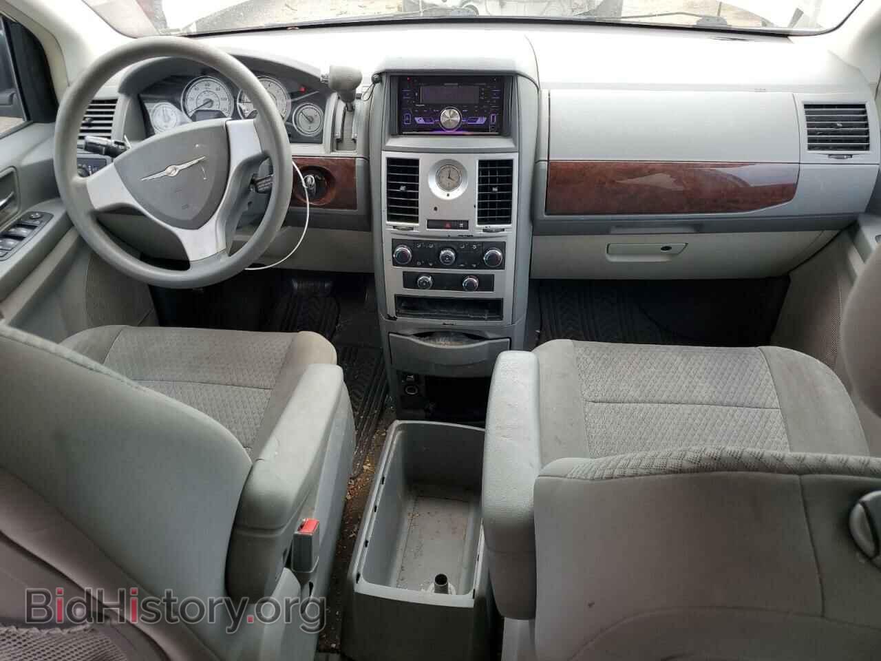 2010 CHRYSLER MINIVAN - VIN: 2A4RR4DE5AR267520 - Photo 8