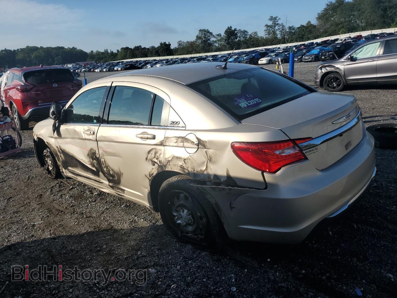 2013 CHRYSLER 200 - VIN: 1C3CCBAG6DN736403 - Фото 2