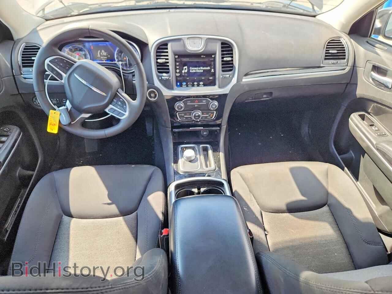 2023 CHRYSLER 300 - VIN: 2C3CCAAG3PH678807 - Photo 8