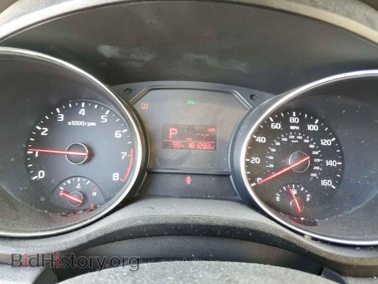 2016 KIA All Models - VIN: KNDMB5C10G6089184 - Фото 9