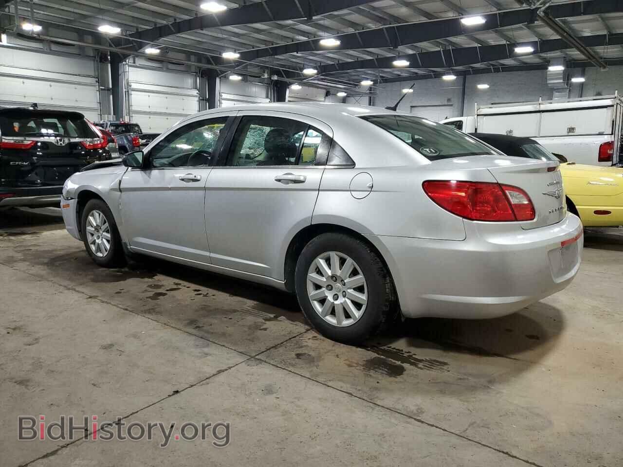 2009 CHRYSLER SEBRING - VIN: 1C3LC46B59N558063 - Фото 2