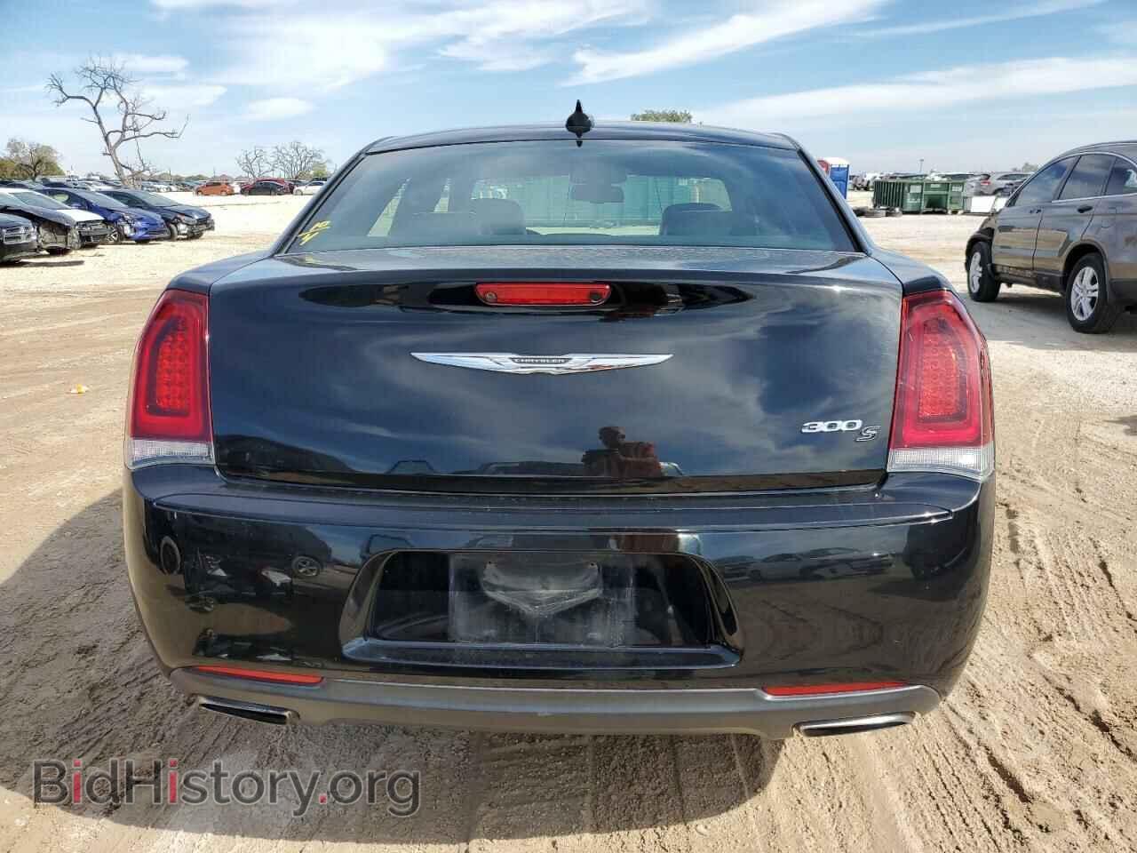 2015 CHRYSLER 300 - VIN: 2C3CCABG3FH872668 - Фото 6