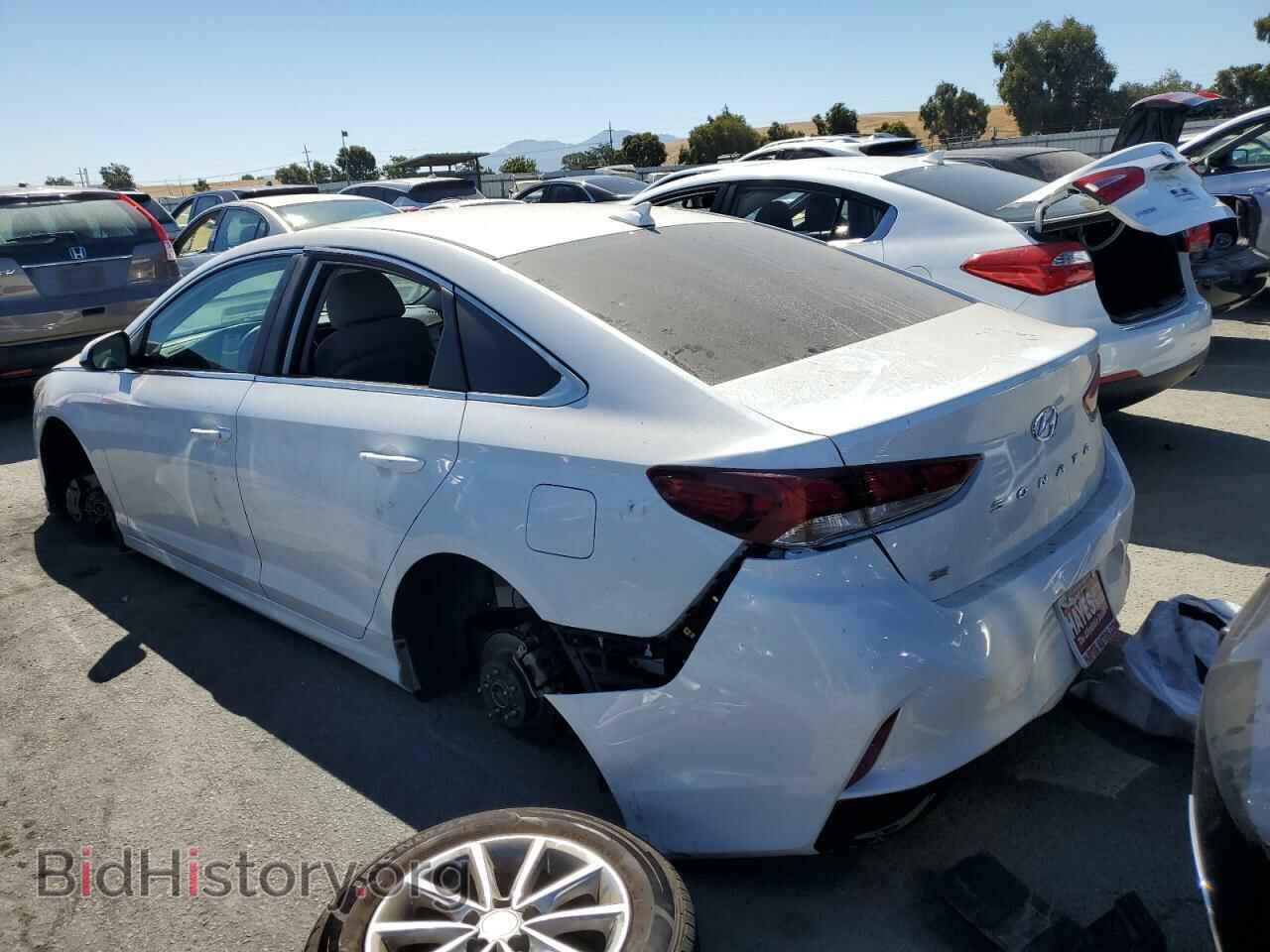 2019 HYUNDAI SONATA - VIN: 5NPE24AF7KH737468 - Фото 2