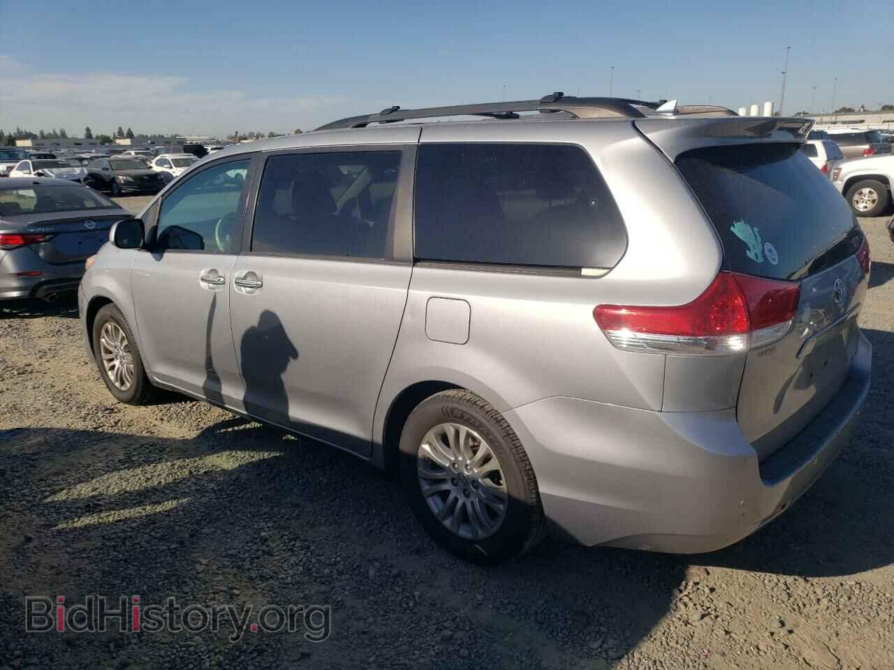 2012 TOYOTA All Models - VIN: 5TDYK3DC3CS224593 - Фото 2