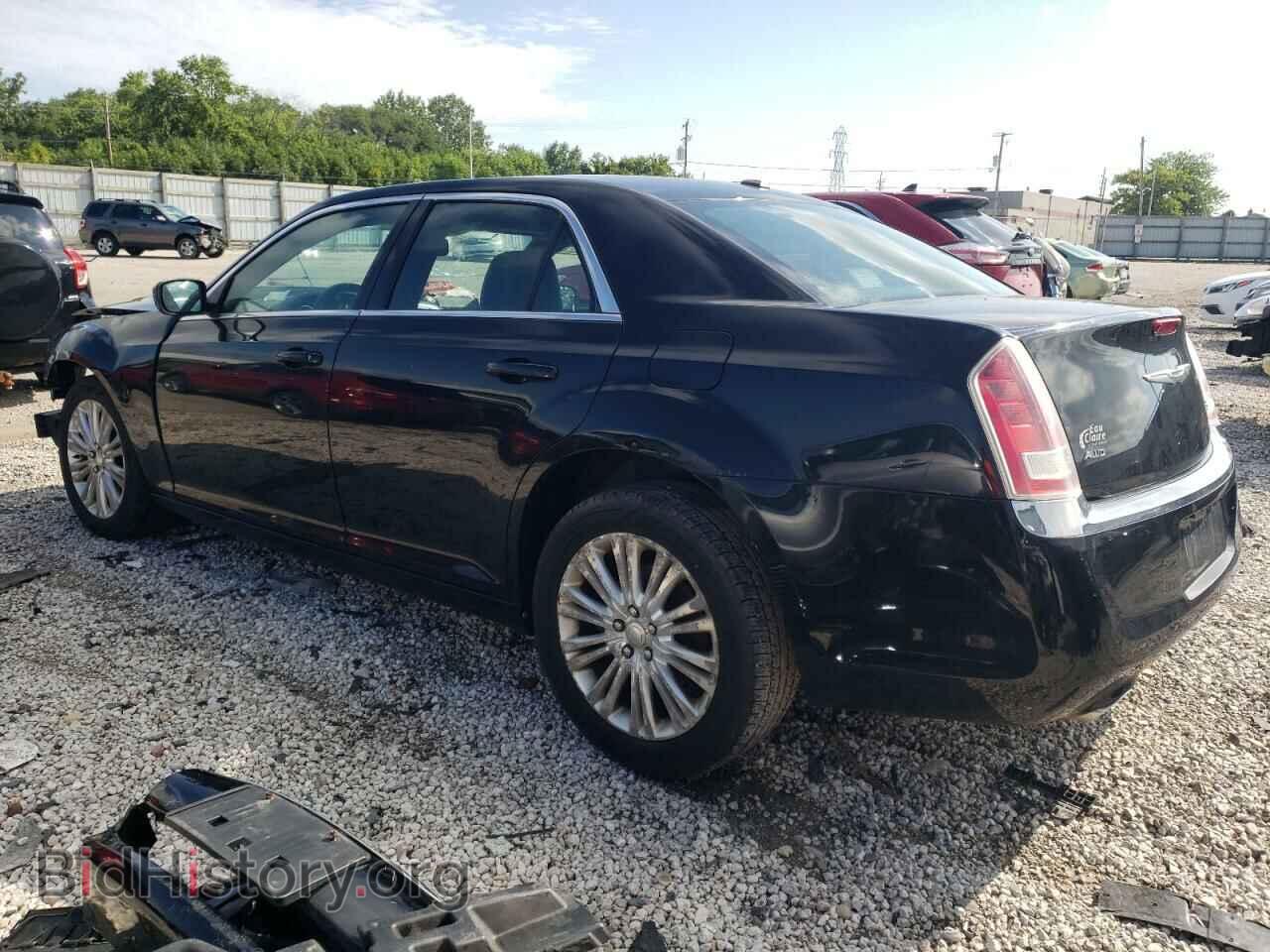 2013 CHRYSLER 300 - VIN: 2C3CCARG9DH573737 - Фото 2