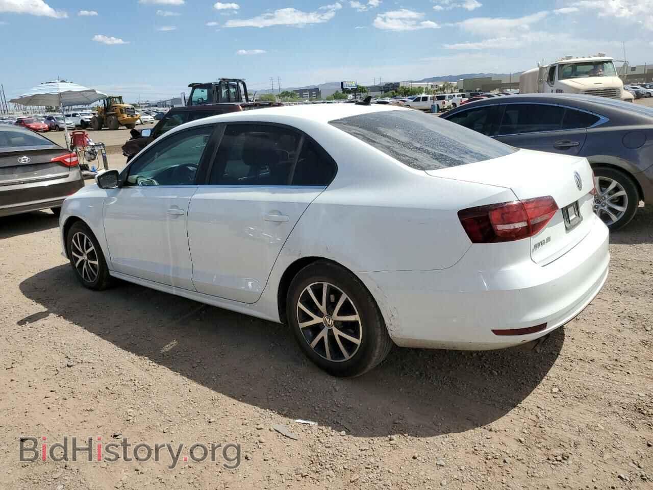2017 VOLKSWAGEN JETTA - VIN: 3VWDB7AJ4HM308676 - Фото 2