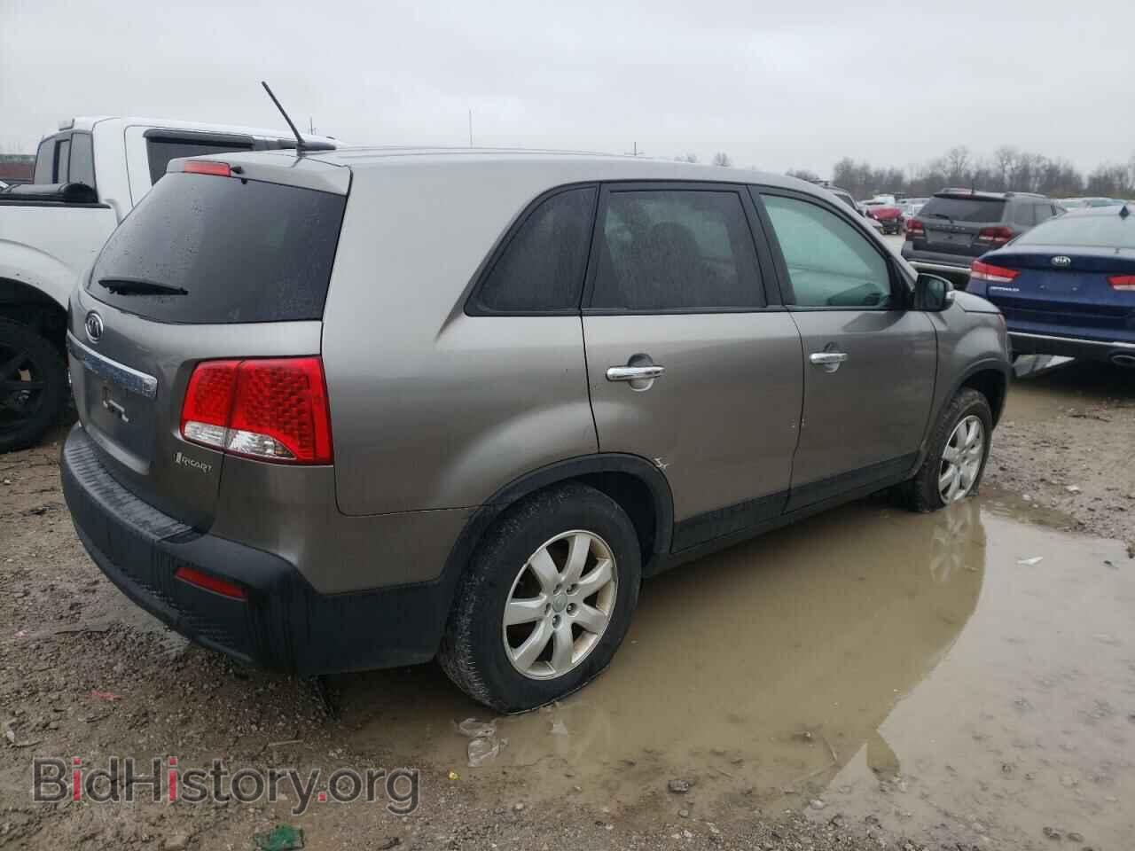 2012 KIA SORENTO - VIN: 5XYKT4A12CG238557 - Фото 3