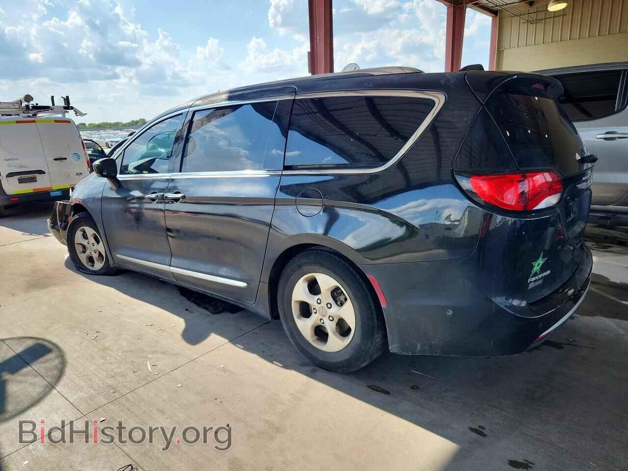 2017 CHRYSLER PACIFICA - VIN: 2C4RC1EG8HR705656 - Photo 2