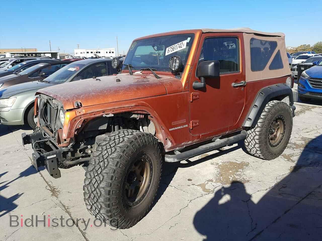 Photo 1J4AA2D13BL521757 - JEEP WRANGLER 2011