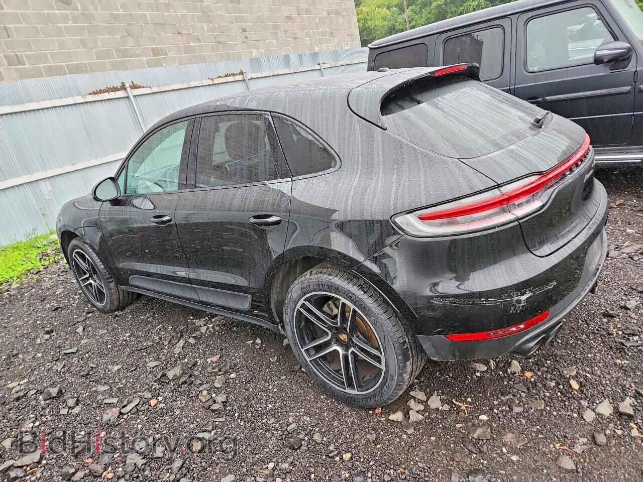 2021 PORSCHE MACAN - VIN: WP1AB2A54MLB34436 - Photo 2