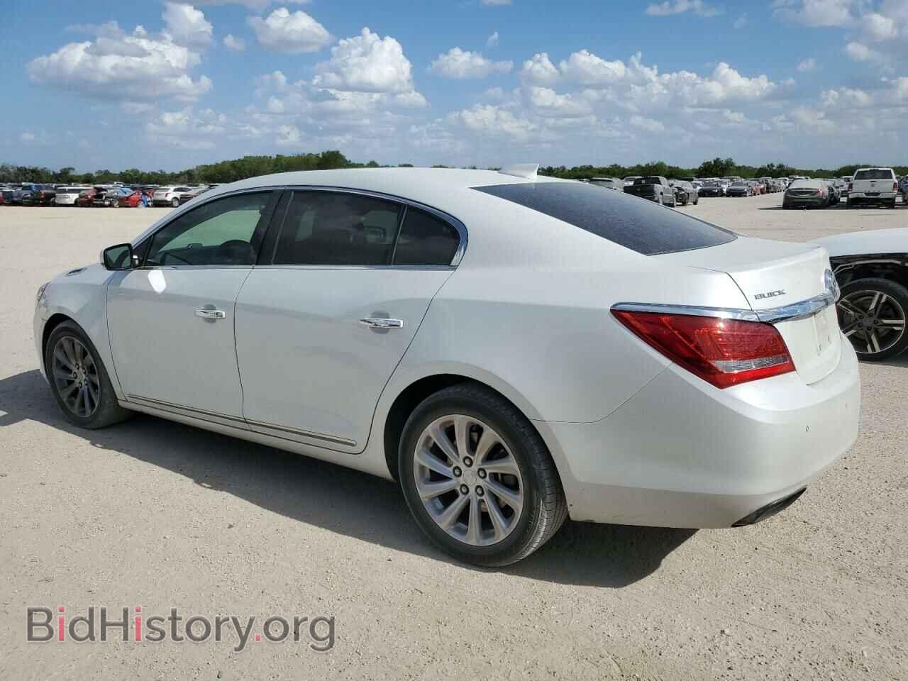 2016 BUICK LACROSSE - VIN: 1G4GB5G31GF276096 - Фото 2