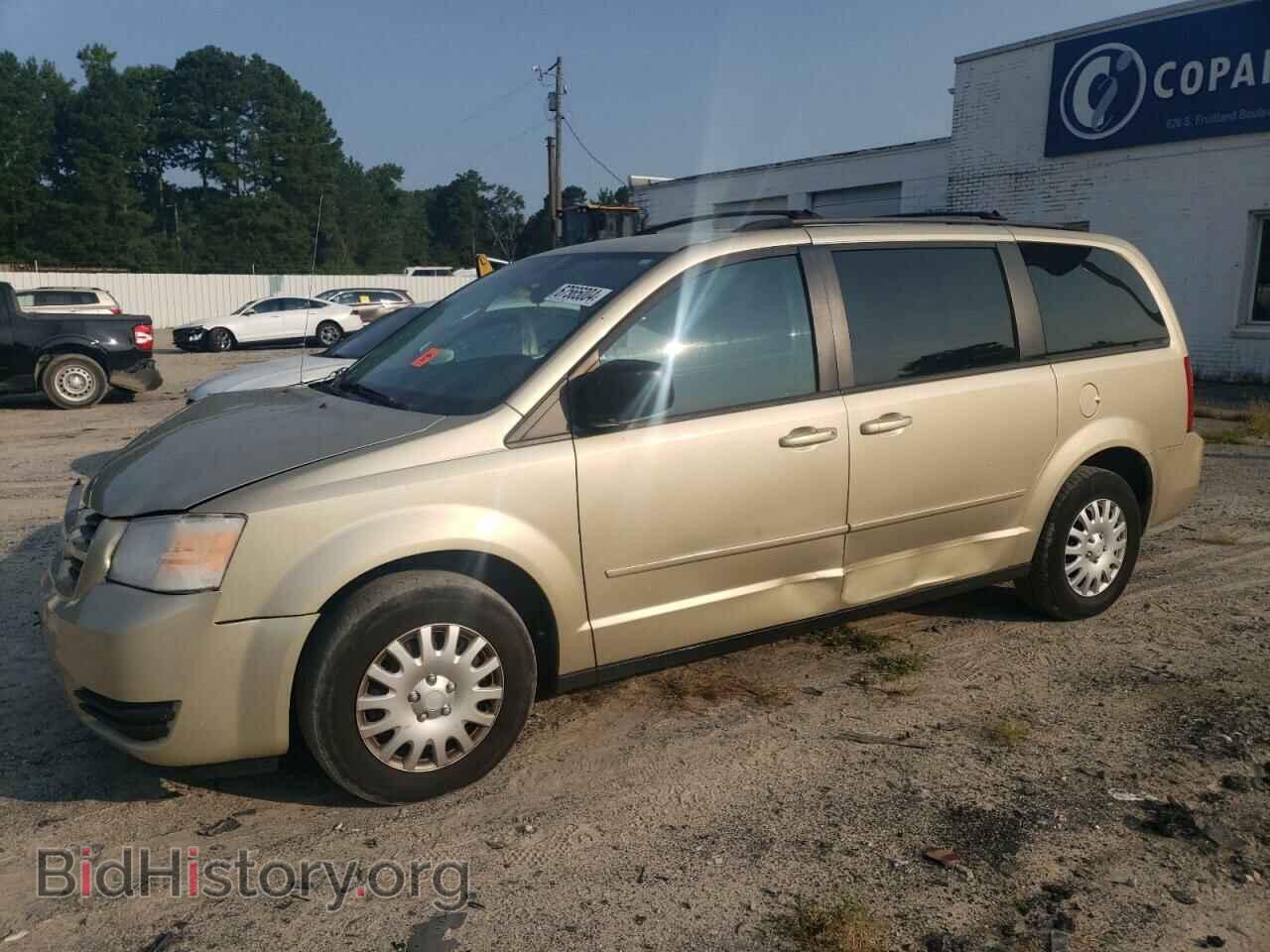 Photo 2D4RN4DE6AR219920 - DODGE CARAVAN 2010
