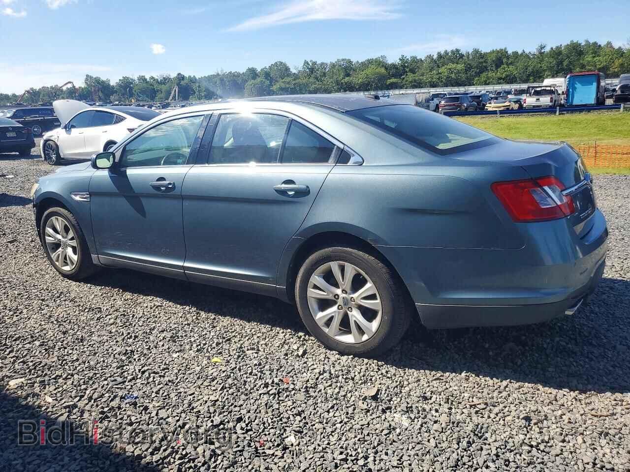 2010 FORD TAURUS - VIN: 1FAHP2EWXAG107465 - Photo 2