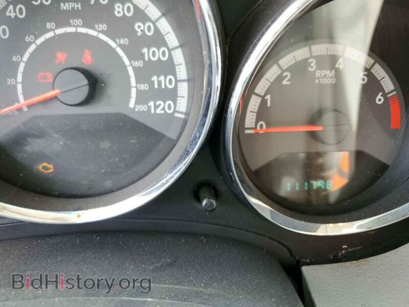 2010 Dodge CALIBER (VIN 1B3CB4HA3AD618369) — фото 9 из 12