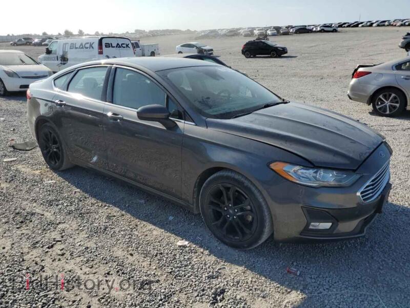 2019 Ford FUSION (VIN 3FA6P0HD6KR111920) — photo 4 of 12