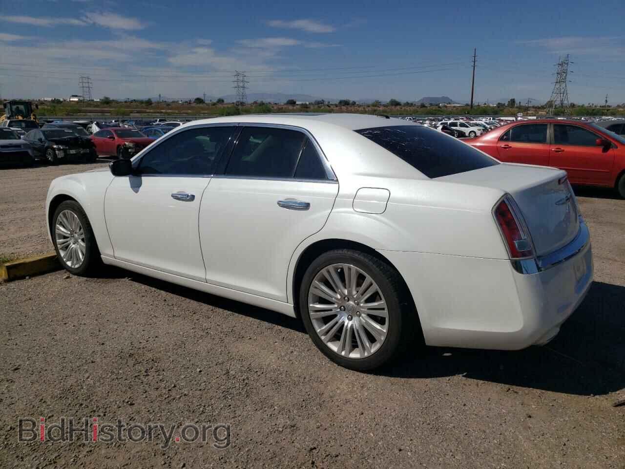 2014 CHRYSLER 300 - VIN: 2C3CCAET5EH148228 - Фото 2