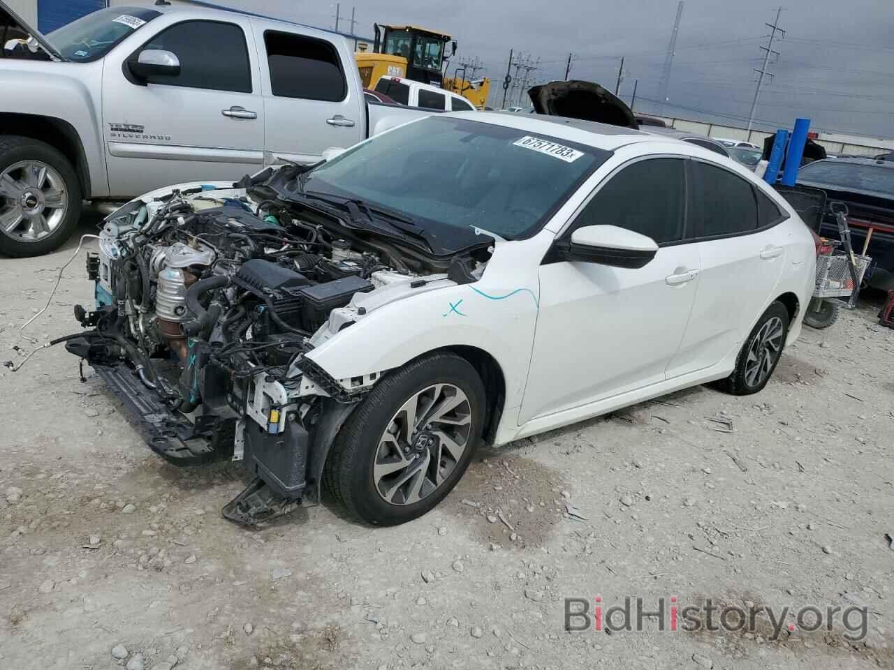 Photo 19XFC2F73JE038008 - HONDA CIVIC 2018