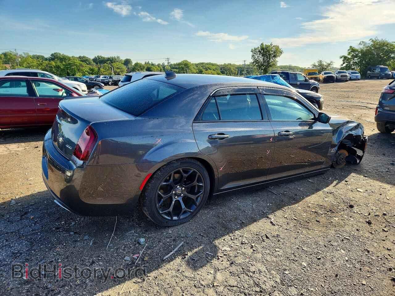 2019 CHRYSLER 300 - VIN: 2C3CCAAG7KH590402 - Photo 3