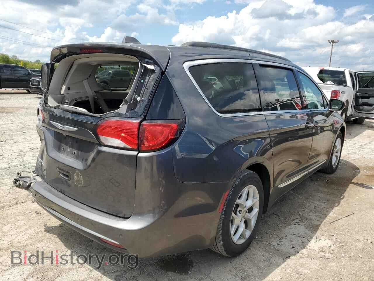 2017 CHRYSLER PACIFICA - VIN: 2C4RC1BGXHR759402 - Photo 3
