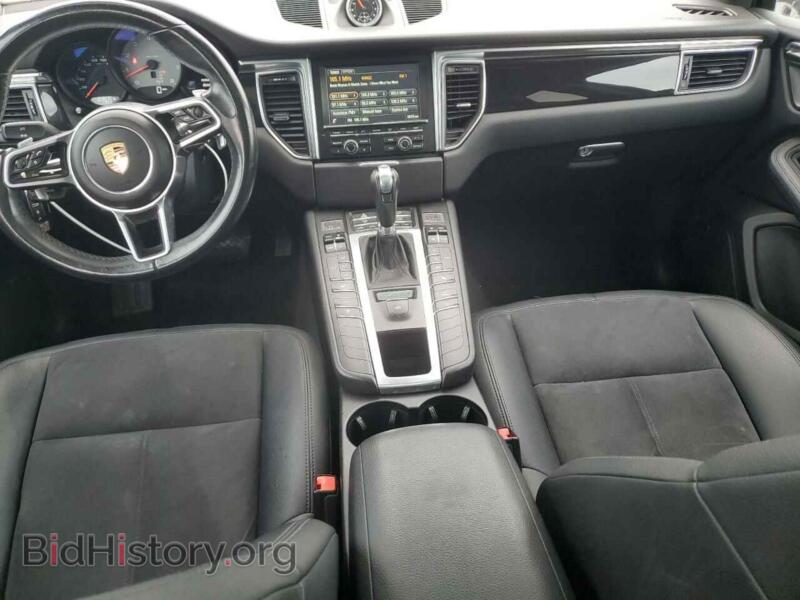 2016 Porsche MACAN (VIN WP1AB2A57GLB51672) — фото 8 из 13