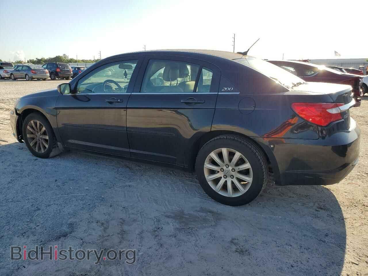 2011 CHRYSLER 200 - VIN: 1C3BC1FG7BN547352 - Фото 2
