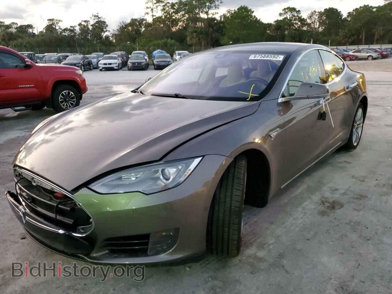Фотография 5YJSA1S25FF090945 - TESLA MODEL S 2015
