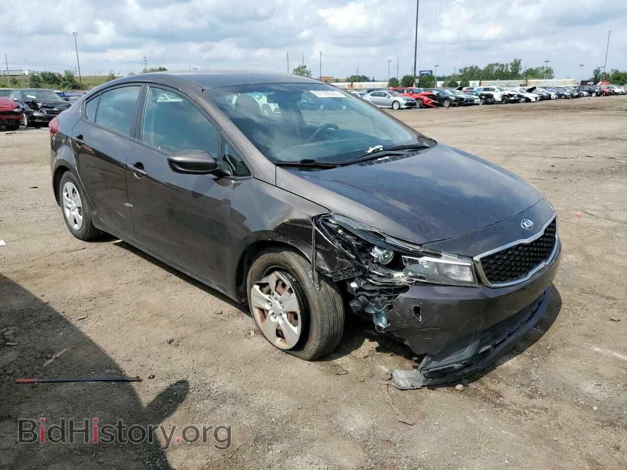 2017 KIA FORTE - VIN: 3KPFK4A76HE050928 - Фото 4